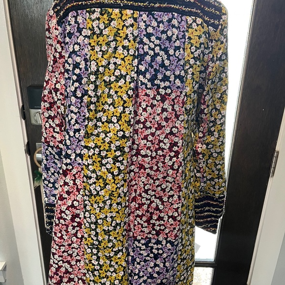 Woman’s size 8 Cabi Multicolored Headline Topper - Picture 11 of 16